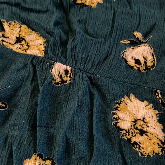 Floral peplum blouse - Picture 5 of 6